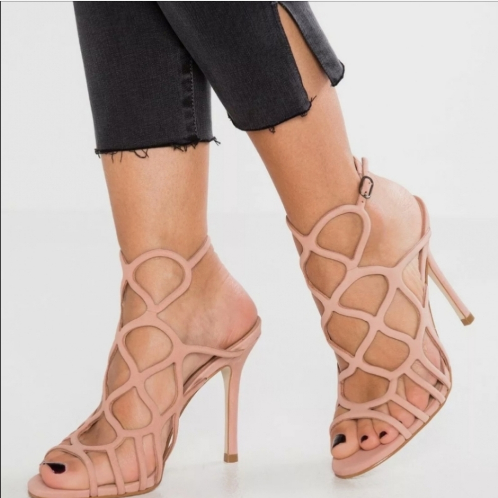 Steve Madden Teagan Sandals Seen on TV